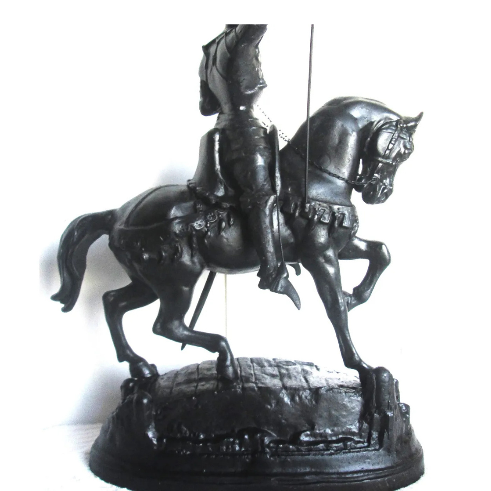 Petit Bronze Colecionável – Joana D’Arc, Símbolo de Coragem