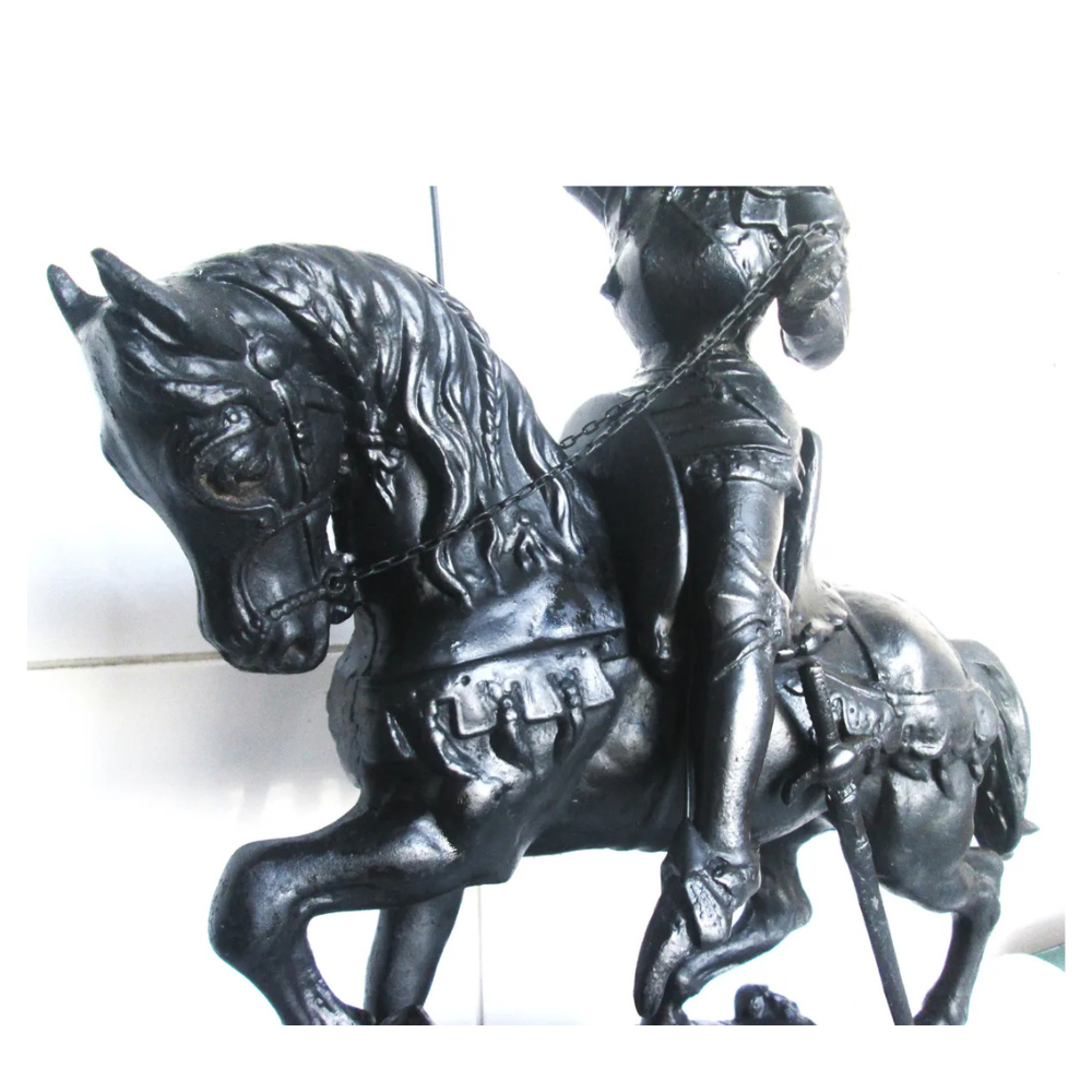 Petit Bronze Colecionável – Joana D’Arc, Símbolo de Coragem